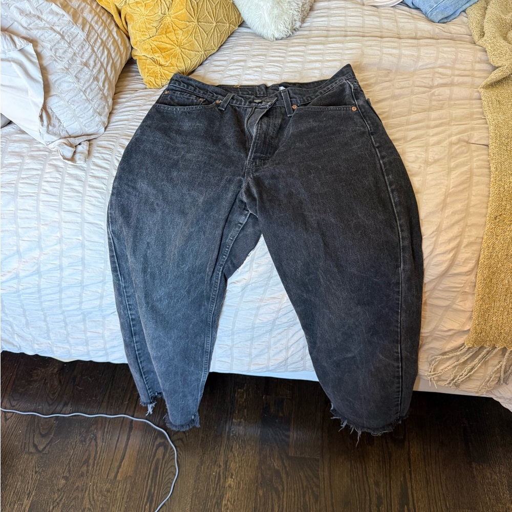 Levi's High Rise Jeans in Black